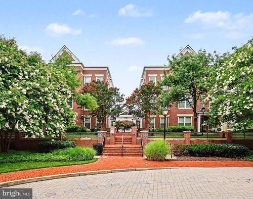 303s-910 Powhatan St, ALEXANDRIA, VA, 22314-1865 | Card Image