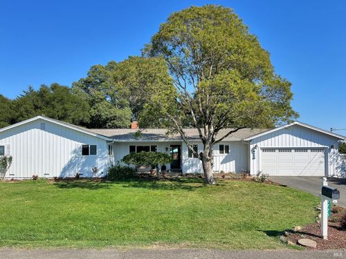 7775 Apple Blossom Ln, Sebastopol, CA, 95472-2855 | Card Image