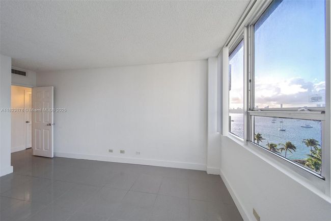 APT-262 - 1500 Bay Rd, Condo with 2 bedrooms, 2 bathrooms and null parking in Miami Beach FL | Image 17