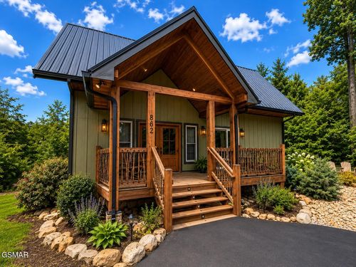 862 Crest View Drive, Gatlinburg, TN, 37738 | Card Image