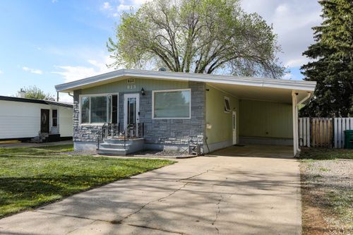 813 11 Ave S, Lethbridge, AB, T1K0H9 | Card Image