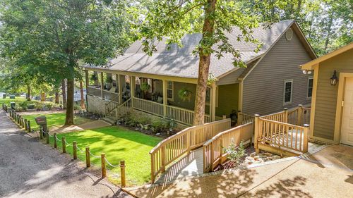 20 Captains Cv, Savannah, TN, 38372-5856 | Card Image