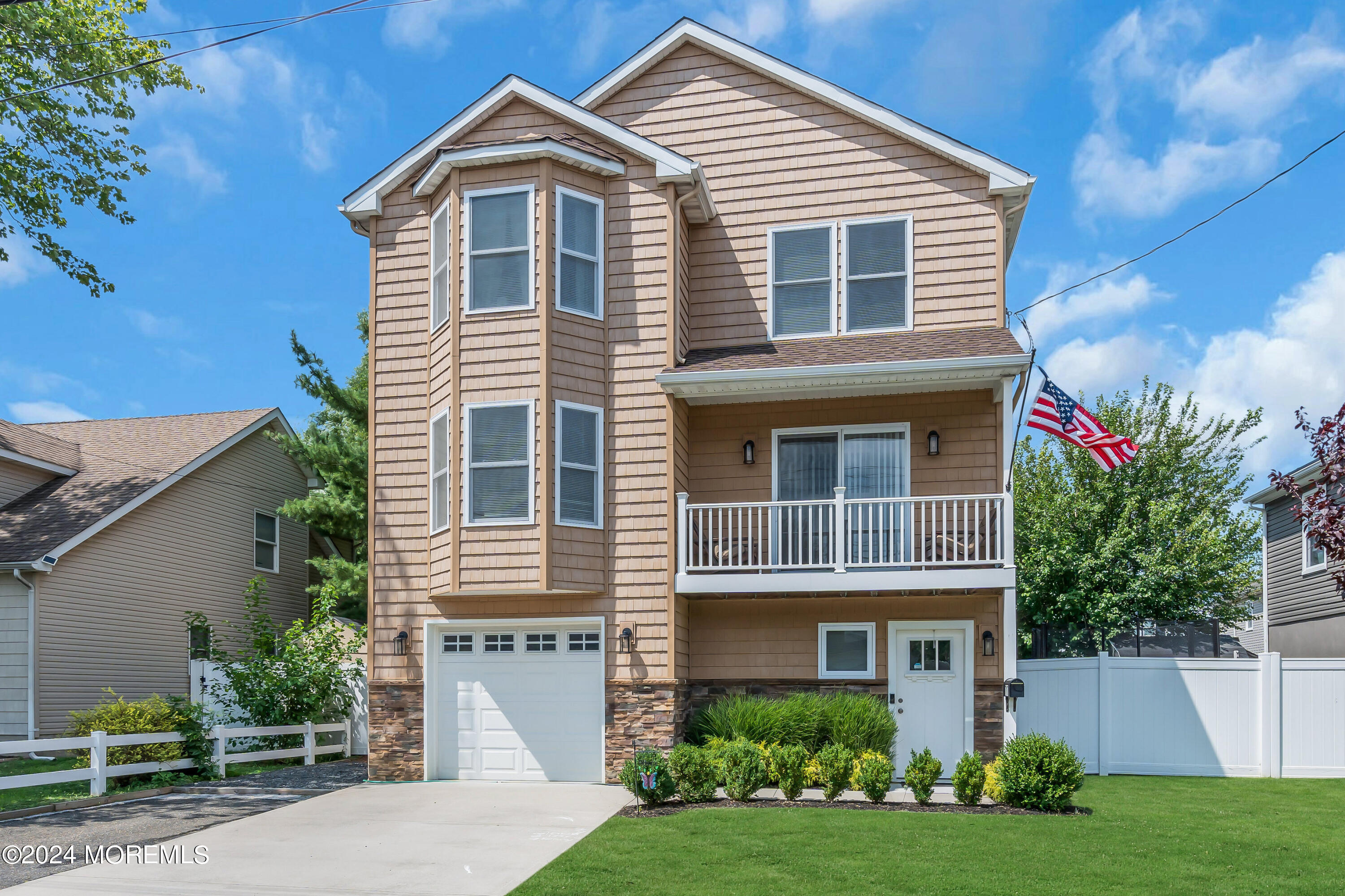 Lorillard Ave, Union Beach, NJ 07735