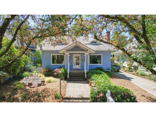 3914 Se Ivon St, Portland, OR, 97202-1651 | Card Image
