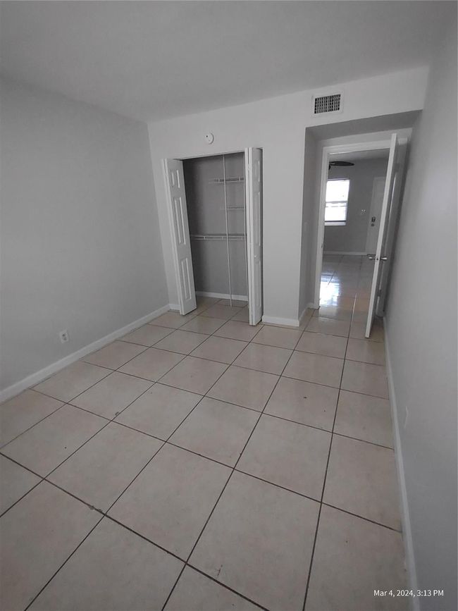 14 - 2741 Ne 8th Ave, Condo with 2 bedrooms, 1 bathrooms and null parking in Wilton Manors FL | Image 20