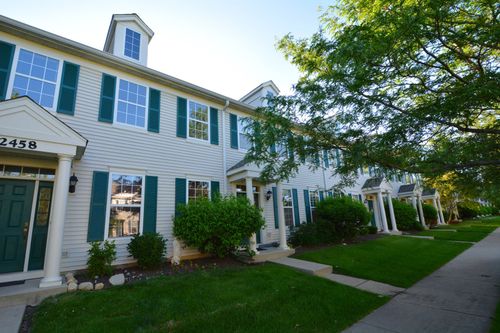 2460 Georgetown Cir, Aurora, IL, 60503-6718 | Card Image