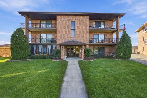 3s-16755 Paxton Ave, Tinley Park, IL, 60477-6679 | Card Image