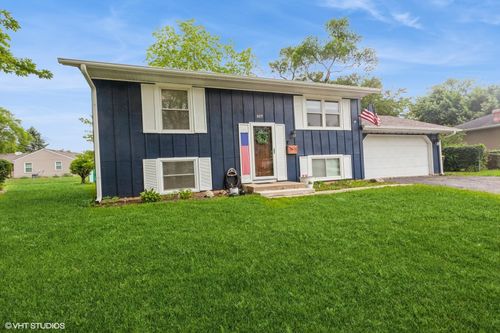 829 Springfield Dr, Roselle, IL, 60172-3434 | Card Image