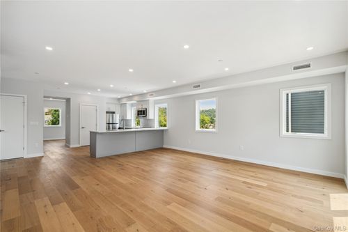 3-46 Hudson St, Sleepy Hollow, NY, 10591-2414 | Card Image