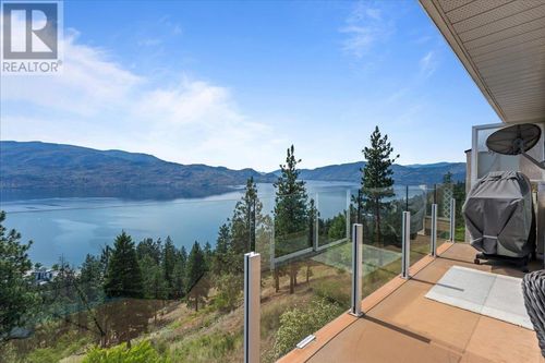 201-4470 Ponderosa Dr, Peachland, BC, V0H1X5 | Card Image