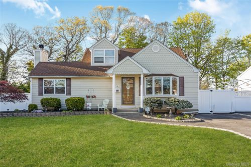 45 Beecher Ave, East Islip, NY, 11730-1203 | Card Image