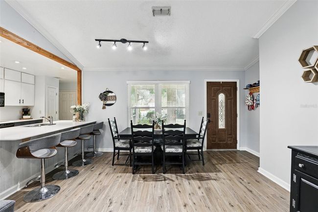 10049 Custer Cir, House other with 3 bedrooms, 2 bathrooms and null parking in ORLANDO FL | Image 5