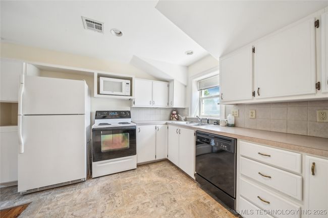 312 E 19 Th St, House other with 4 bedrooms, 4 bathrooms and null parking in Tulsa OK | Image 64