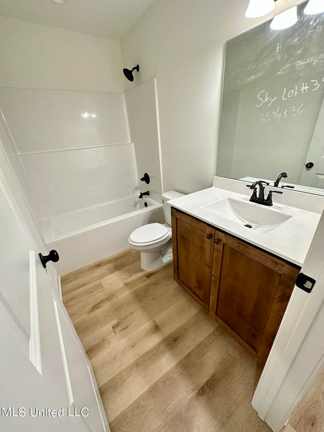 Guest bath | Image 25