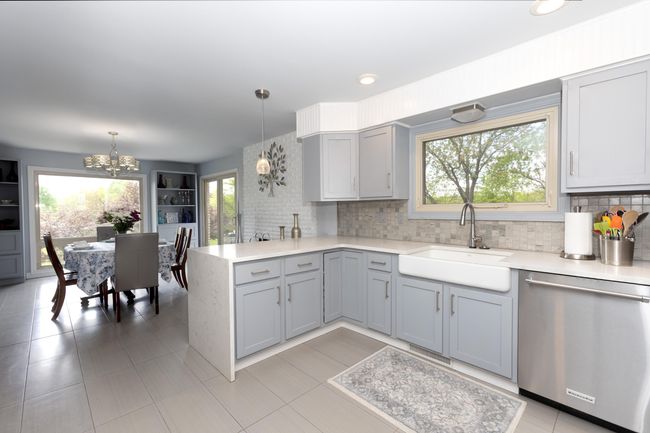 47233 County Road 380, House other with 5 bedrooms, 3 bathrooms and null parking in Grand Junction MI | Image 15