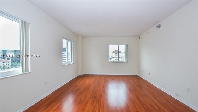 STE-906 - 10 Aragon Ave, Condo with 2 bedrooms, 2 bathrooms and null parking in Coral Gables FL | Image 10