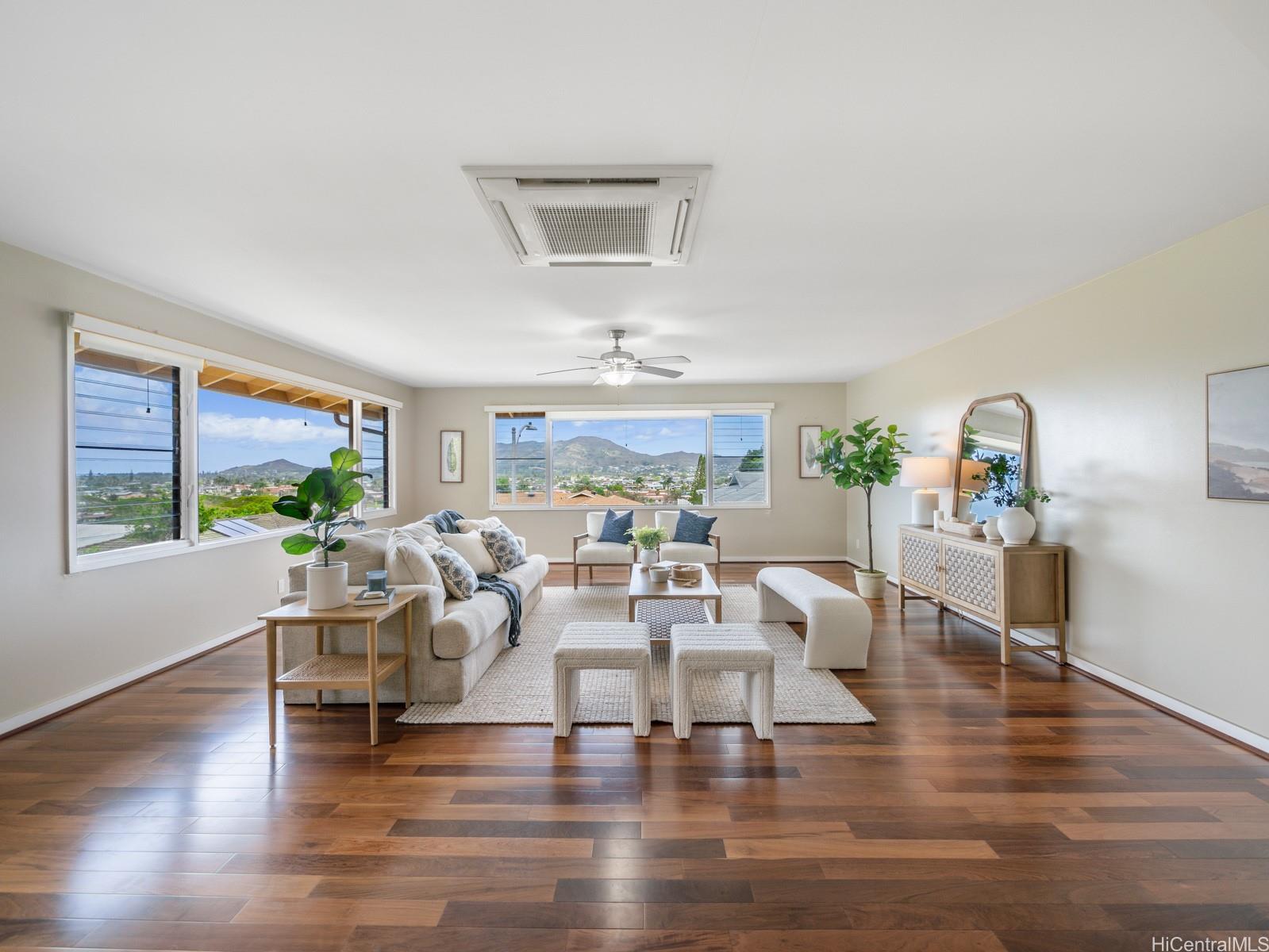 Akipola St, Kailua, HI 96734