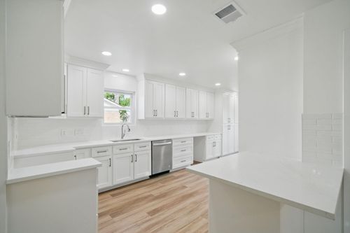 9711 Derrik Dr, Houston, TX, 77080-1228 | Card Image