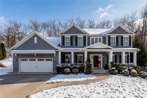 206 Gabrielle Dr, New Kensington, PA, 15068-6875 | Card Image