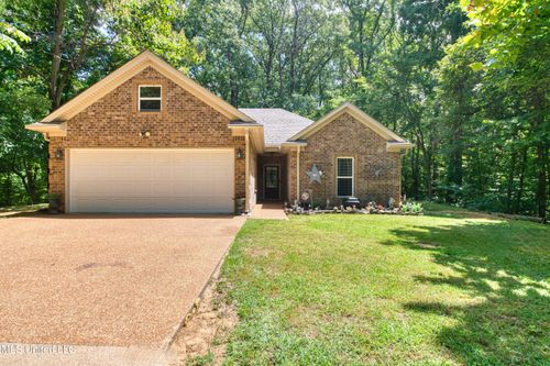 1860 Talledaga Trl, Hernando, MS, 38632-4426 | Card Image