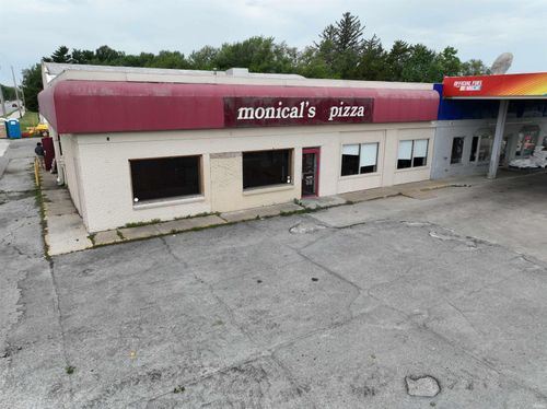 912 S Main St, Monticello, IN, 47960-2533 | Card Image