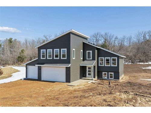 739 Magoo Rd, HUDSON, WI, 54016-7714 | Card Image