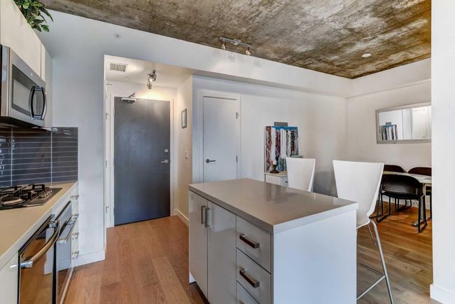 1403 - 1010 6 St Sw, Condo with 1 bedrooms, 1 bathrooms and 1 parking in Calgary AB | Image 10