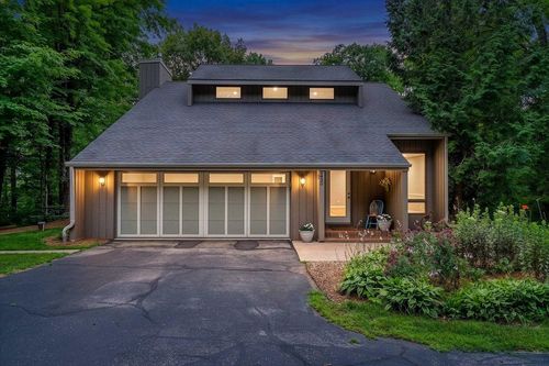 4430 Country Aire Court, Hobart, WI, 54155 | Card Image