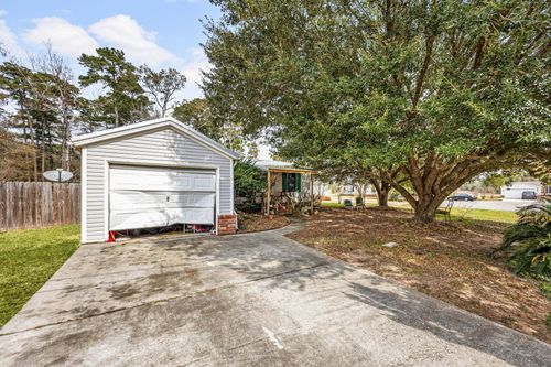 16213 Sunny Morning Ct, Conroe, TX, 77302-8039 | Card Image