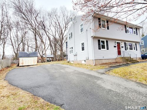 11 Union Pl, Manchester, CT, 06042-2056 | Card Image