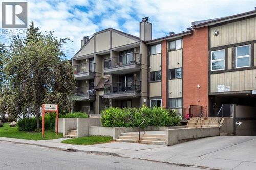 13045 6 St Sw, Calgary, AB, T2W5H1 | Card Image