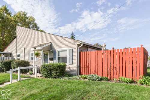 2814 Country Estates Dr, Indianapolis, IN, 46227-6306 | Card Image
