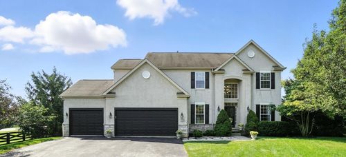 7524 Center Green Dr, Westerville, OH, 43082-9187 | Card Image