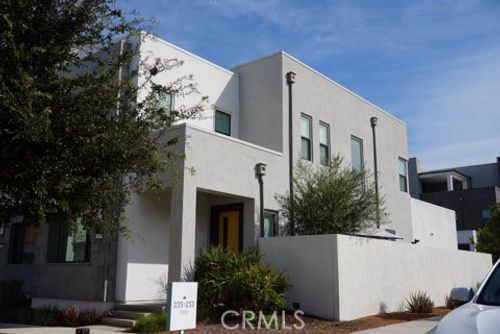 253 Novel, Irvine, CA, 92618-1792 | Card Image