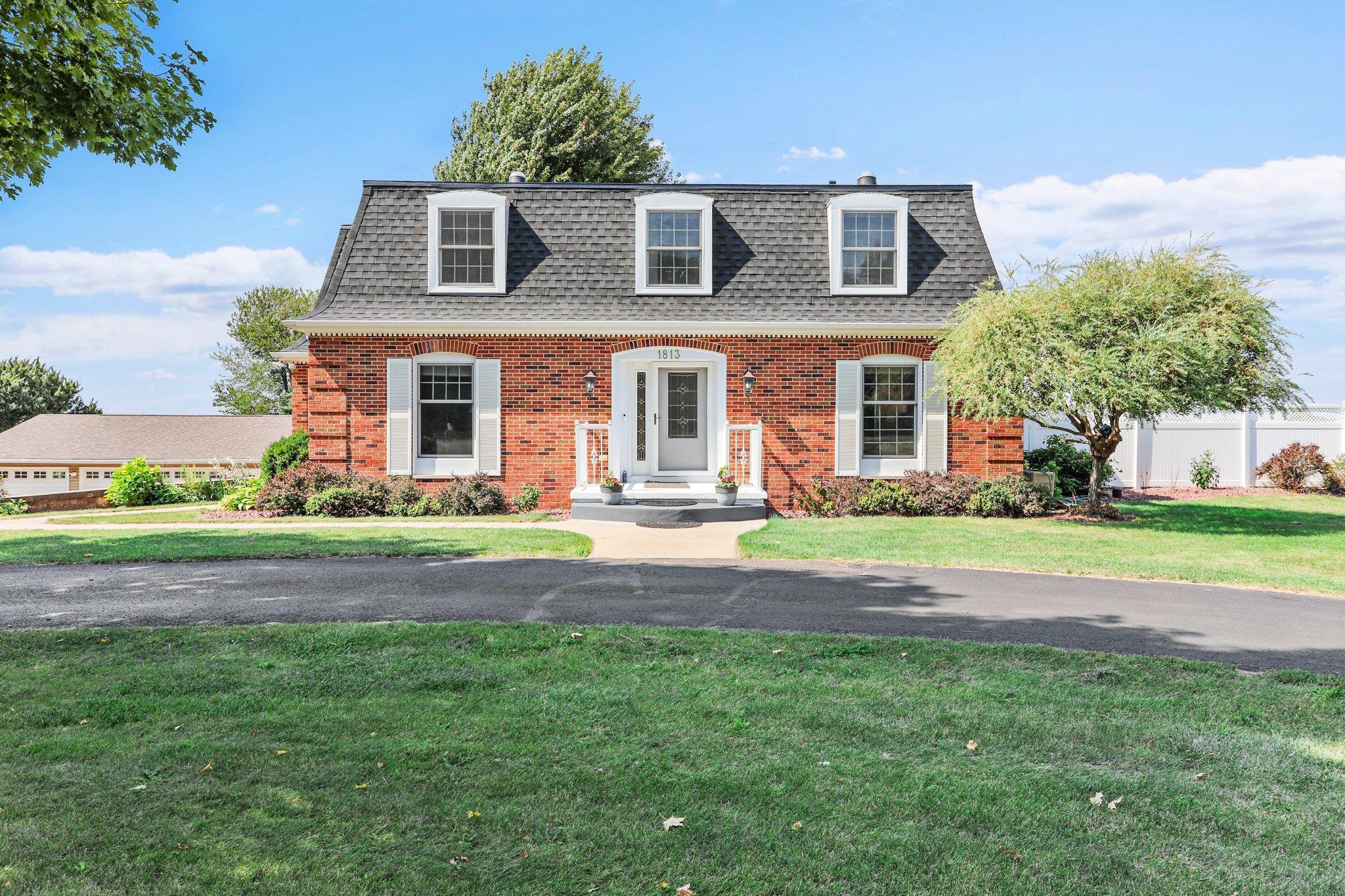 Skyline Dr, Stoughton, WI 53589