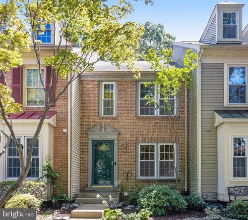 8424 Springfield Oaks Dr, SPRINGFIELD, VA, 22153-3566 | Card Image