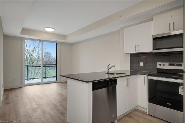 210 - 103 Roger St, House attached with 1 bedrooms, 1 bathrooms and 1 parking in Waterloo ON | Image 11