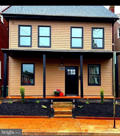 428 W Main St, DALLASTOWN, PA, 17313-2016 | Card Image