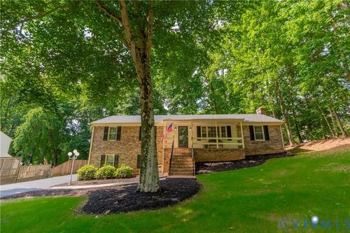9741 Ashworth Dr, North Chesterfield, VA, 23236-1633 | Card Image
