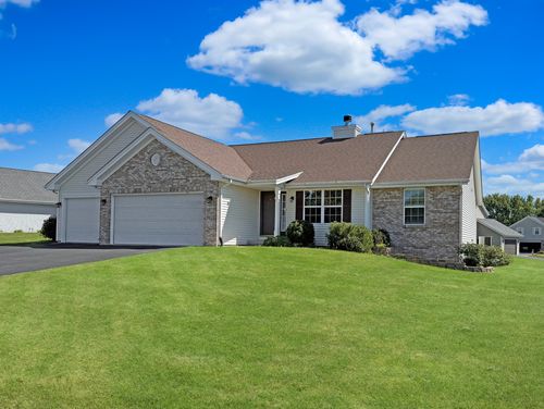 12432 Barberry Dr, WINNEBAGO, IL, 61088-8639 | Card Image