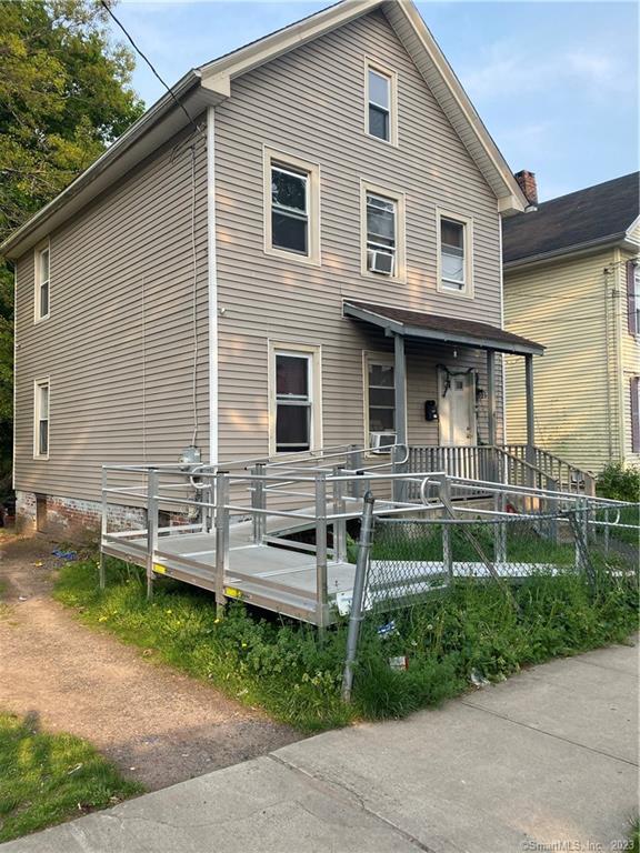 Poplar St, New Haven, CT 06513