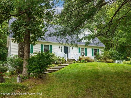 77 Long Meadow Dr, Staatsburg, NY, 12580-6148 | Card Image