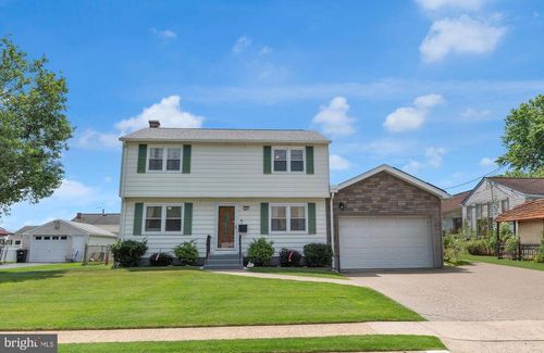 15 Bolton Rd, Hamilton, NJ, 08610-1003 | Card Image