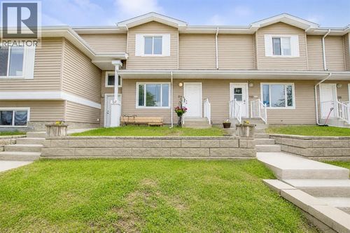 9105 91 St, Grande Prairie, AB, T8X0E6 | Card Image