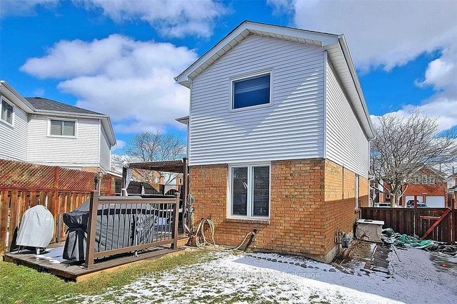 1647 Middleton St, House other with 5 bedrooms, 4 bathrooms and 2 parking in Pickering ON | Image 37