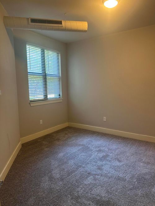 120-650 South Mill Street, Lexington, KY, 40508 | Card Image