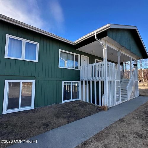 28-4008 E Steven Dr, Wasilla, AK, 99654-7584 | Card Image
