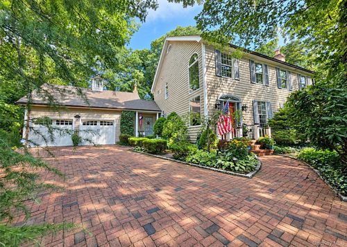 259 Astor Dr, Sayville, NY, 11782-2029 | Card Image