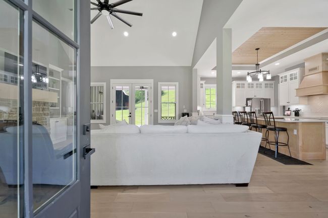263 Club Springs Rd, House other with 3 bedrooms, 4 bathrooms and 8 parking in Elmwood TN | Image 5