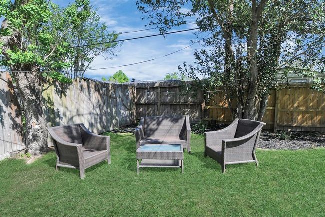 5222 W 43 Rd St, House other with 4 bedrooms, 2 bathrooms and null parking in Houston TX | Image 29